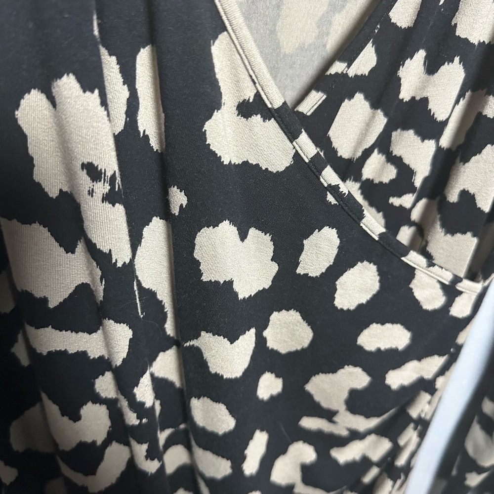 Banana Republic Faux Wrap dress Knit Stretch Animal Print L - Picture 6 of 7